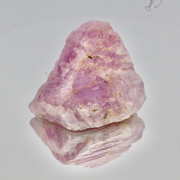 1.25oz UV ACTIVE Kunzite Nigeria Purple Lilac Raw Natural Rough Crystal Mineral - Picture 3 of 10